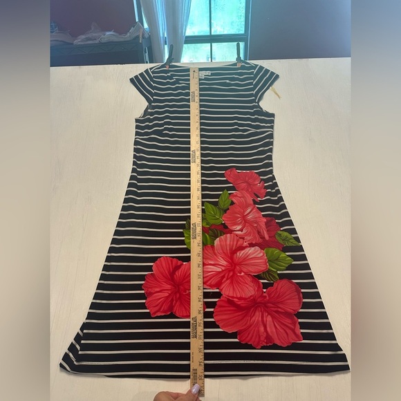 Madison Leigh Petite 12P Striped Floral Dress Black White Pink Cap Sleeve - Picture 9 of 9